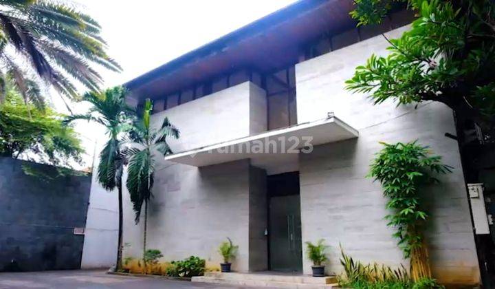 Dijual Cepat Rumah Strategis Pinggir Jalan Menteng Jakarta Pusat 1