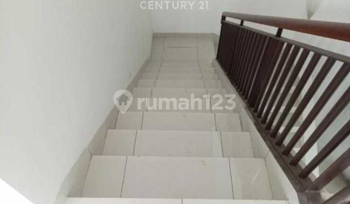 For Sale: Grand Kota Bintang Shop House in Bekasi, Flood-Free 2