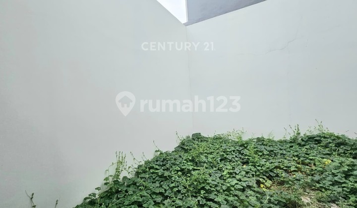 Rumah Baru Posisi Hook di Cluster Yarra Cakung Jakarta Timur 2