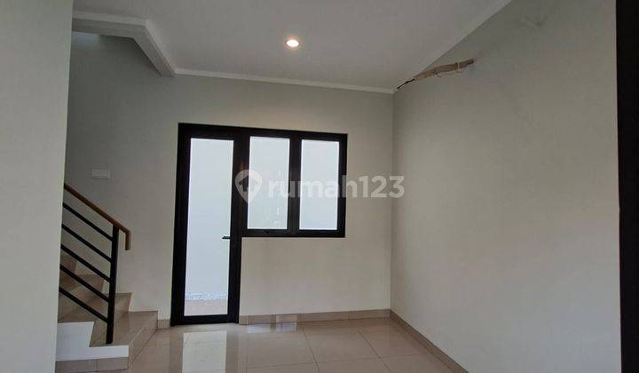 Dijual Cepat Rumah di Summarecon Crown Gading Bekasi 2