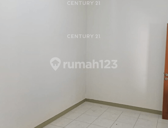 Tidy and Move-in Ready House in Aralia Cluster, Harapan Indah, Bekasi 2