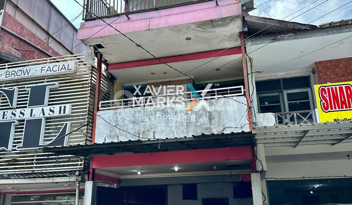 Strategic 3-Story Shop House on Soekarno Hatta Malang Ready to Use 2