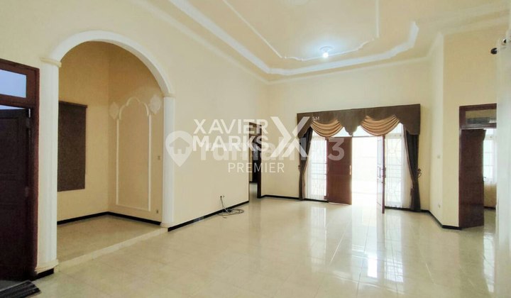 Dijual Rumah Mewah Terawat di Jalan Bunga Bunga,lowokwaru, Malang 2