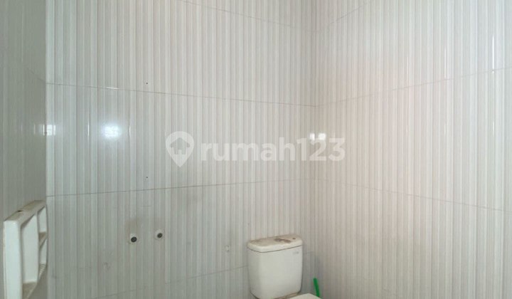 Disewakan Dijual Rumah Mewah 2 Lantai Luas 250m2 Araya Malang 4