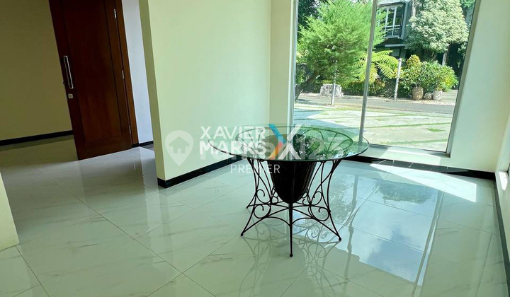 Rumah Mewah Tengah Kota Malang Strategis Siap Huni