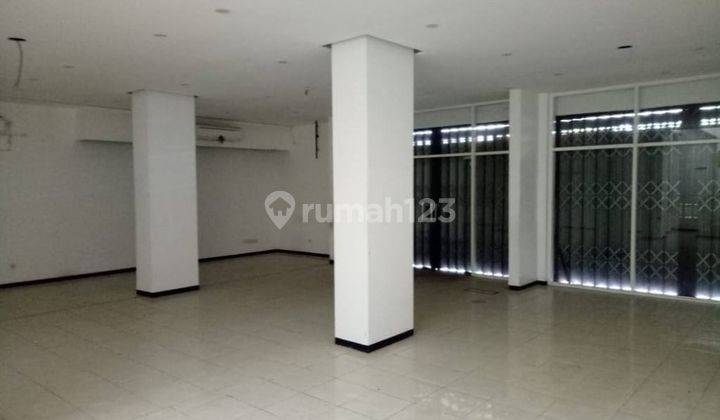 Ruko Gabung 3 Luas 3 Lantai Strategis Nol Jalan Besar Siap Pakai 2