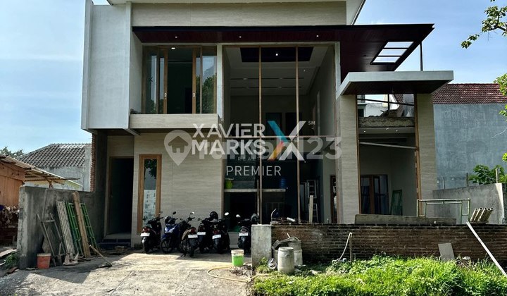 Baru Gress Minimalis Modern 2 Lantai di Perum Elite Araya Malang