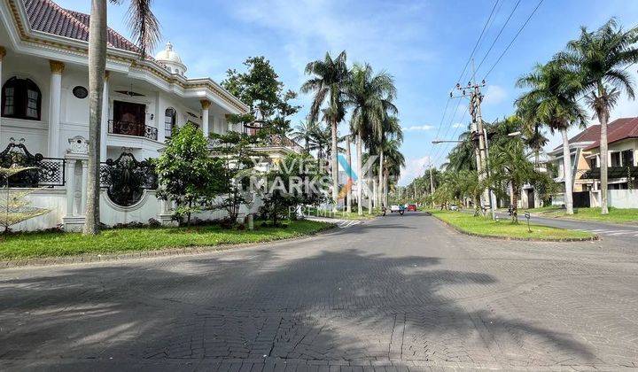 Rumah Mewah Di Perumahan Elite Aray Malang Ada Kolam Renang 2