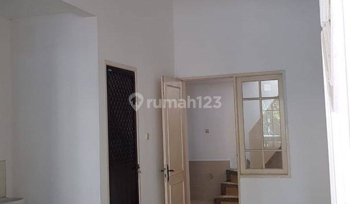 Rumah 1,5 Lantai Minimalis Di Pakuwon City Taman Mutiara Surabaya 2