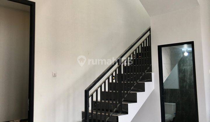 Rumah 2 Lantai di Mulyosari Tengah , Surabaya Sam.a916 2