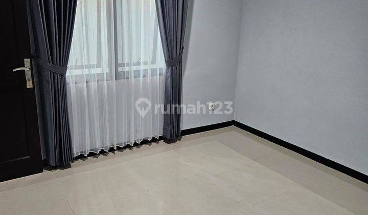 Rumah Semi Furnished di Pakuwon City, Surabaya Murah Sam.ya4266 2