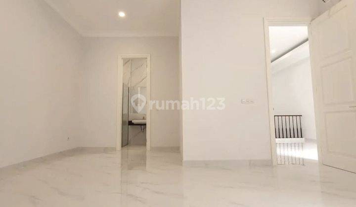 Rumah 2 Lantai di Galaxy Bumi Permai, Araya Surabaya Sam.a934 2