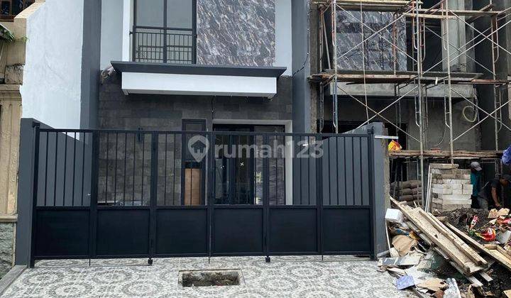 Rumah 2 Lantai di Rungkut Asri Barat, Surabaya Murah Sam.a939 1