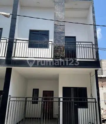 Bronggalan Surabaya Cheap House SAM.YA6033 Bronggalan Surabaya Cheap House SAM.YA6033