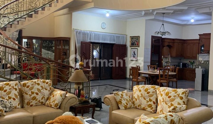 Rumah Pakuwon City Villa Royal Surabaya Murah Sam.ya6033