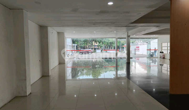 Large Commercial Building Tunjungan Zero Surabaya Street Cheap Strategic Location SAM.YA5458 Large Commercial Building Tunjungan Zero Surabaya Street Cheap Strategic Location SAM.YA5458