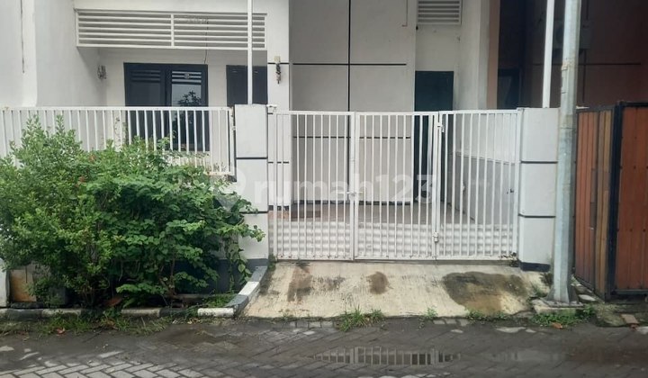 Rumah Wiguna Selatan Surabaya Murah Nat.a015