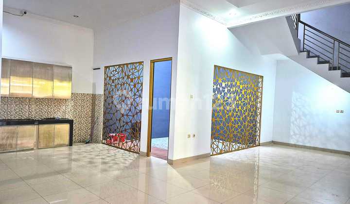 For Sale Ready to Occupy Klp Gdg House 200m Price 4.5m Only for Direct Users. Good.