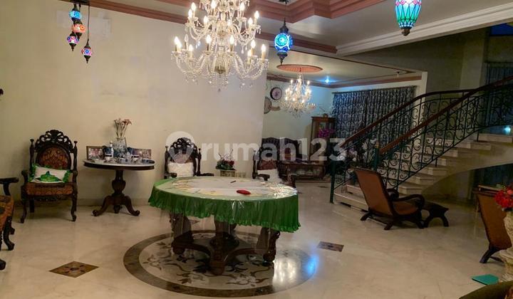 ******** Dkt ********