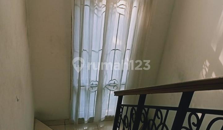 ******** di Puspita Loka Bsd 2