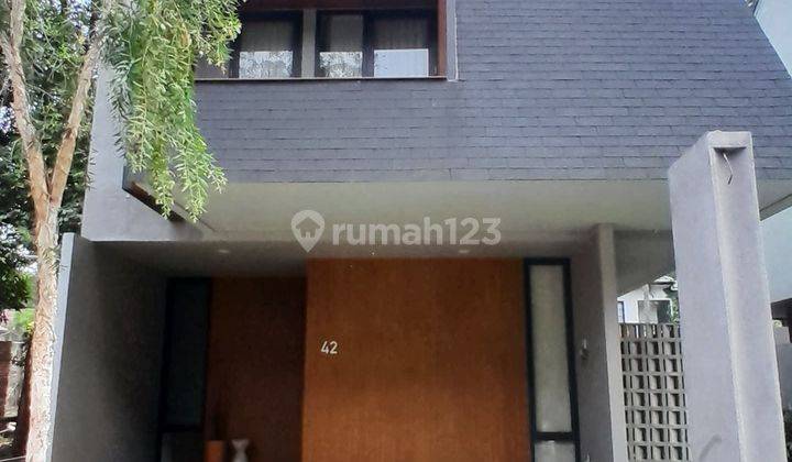 DiJual Rumah Mewah 2 Lantai Fasilitas Lengkap Di Jakarta Timur 1