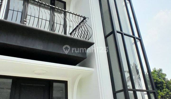 Siap Huni Rumah Mewah Klasik Dekat Dengan TSM Cibubur Hanya 1,4M 2