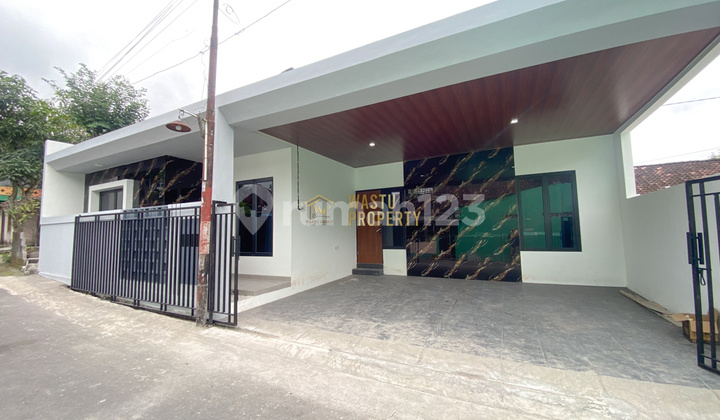 RUMAH MODERN SEMI FURNISH SIAP HUNI DEKAT KAMPUS UII NGAGLIK