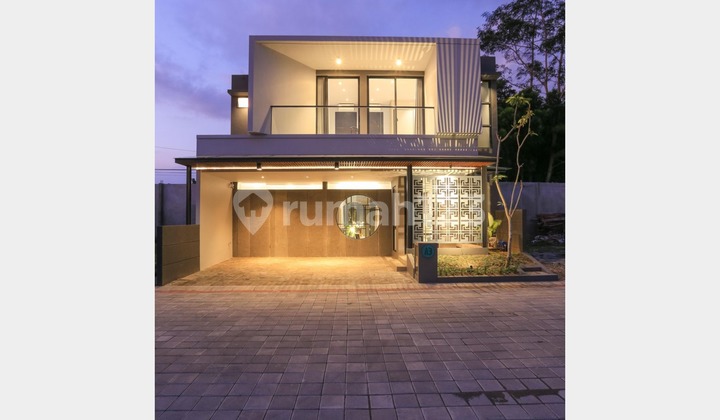 RUMAH MEWAH SIAP HUNI DI MLATI DEKAT SLEMAN CITY HALL