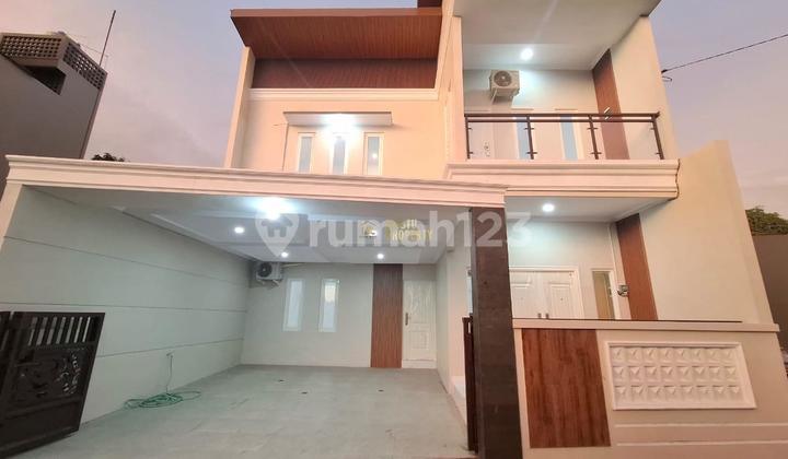 2-Story House Semi-Furnished Easy Access Near Maguwo Ringroad 2