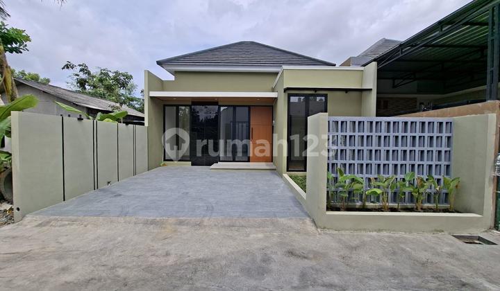 RUMAH BARU SIAP HUNI DEKAT JALAN WATES KM 8 DI SLEMAN