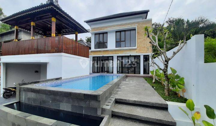 Villa Mewah Lengkap Dengan Private Pool Di Bantul Jogja Selatan 1