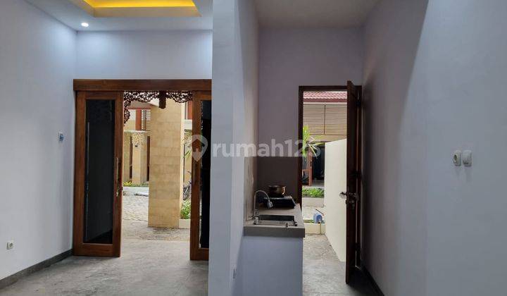 Rumah Etnik Modern 1 Lantai Di Tepi Jalan Mertoyudan 2