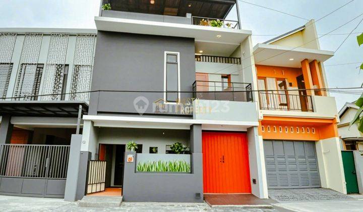 Rumah Cantik 3 Lantai, View Persawahan Asri Di Maguwoharjo 1