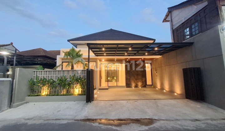 Rumah Design Kontemporer Dekat Exit Tol Jogja Solo di Kalasan 2