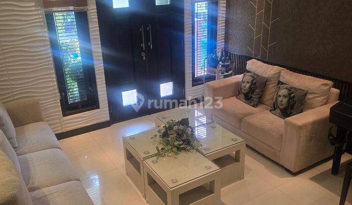 Rumah Mewah Fully Furnished Di Lokasi Premium Posisi Hook Dekat Tugu Jogja 2