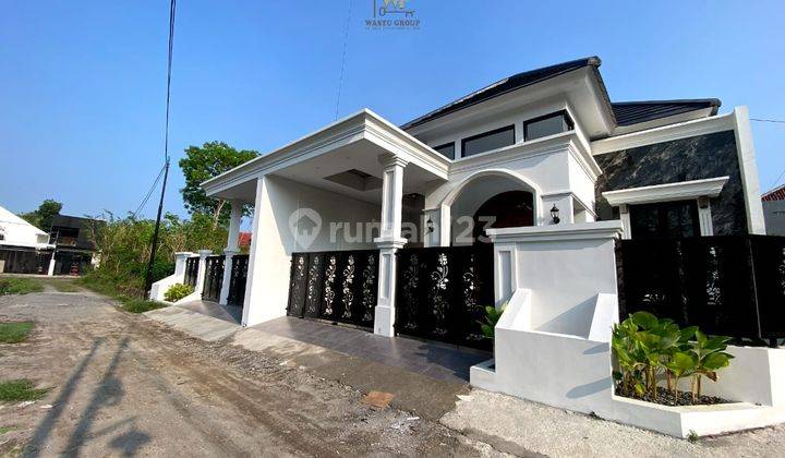 Rumah Mewah Klasik Modern, 300 Meter Dari Jl. Besi Jangkang 1