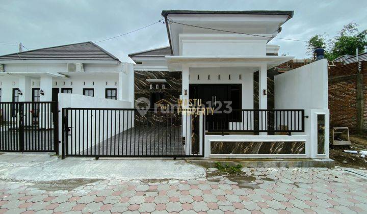 RUMAH CANTIK MODERN SIAP HUNI AKSES PALING MUDAH DI JAKAL 1