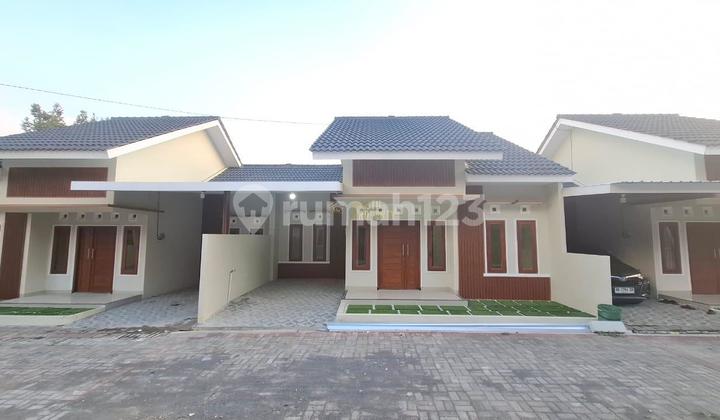 RUMAH MODERN DALAM CLUSTER DEKAT CANDI SAMBISARI - SIAP HUNI RUMAH MODERN DALAM CLUSTER DEKAT CANDI SAMBISARI - SIAP HUNI