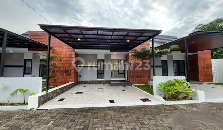 Rumah Siap Huni Design Tropis Modern di Cebongan, Sleman