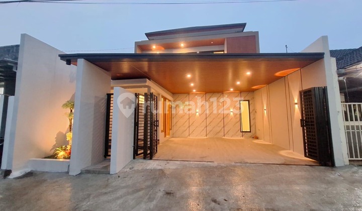 Luxury 2-Storey House Ready to Occupy Near Purwomartani Toll Exit, Sleman