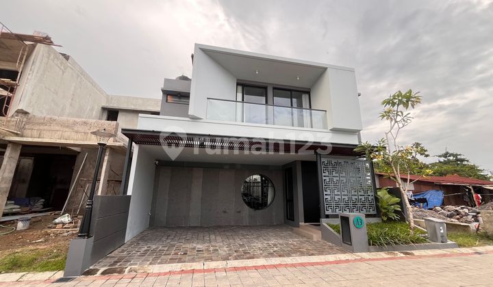 RUMAH MEWAH SIAP HUNI DI MLATI DEKAT SLEMAN CITY HALL