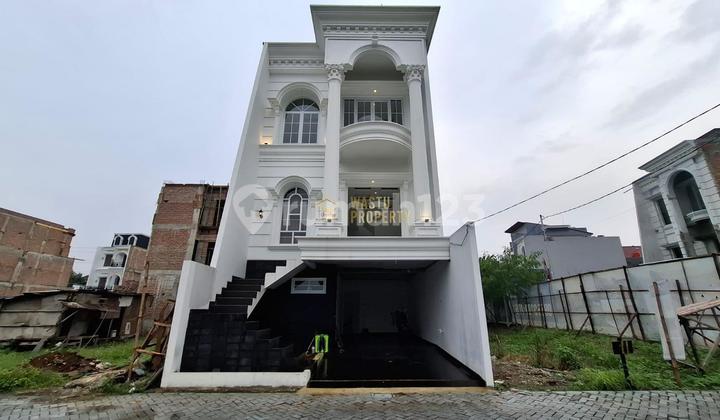 RUMAH MEWAH DESIGN CLASIC MODERN DEKAT TOL GATE LENTENG AGUNG