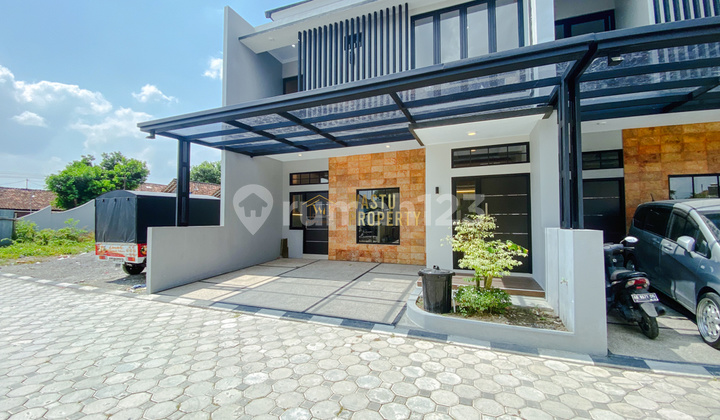 RUMAH MEWAH FULL FURNISH, CLUSTER ONE GATE DI PURWOMARTANI 2