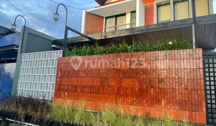Rumah Induk & Villa Mewah Fully Furnish Dekat Pusat Kota Jogja Rumah Induk & Villa Mewah Fully Furnish Dekat Pusat Kota Jogja
