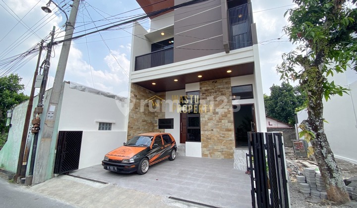 Ready-to-Live House in Condongcatur Near UGM Campus Yogyakarta 2