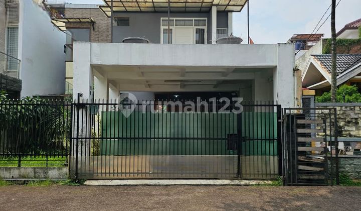 Rumah Modern Minimalis Siap Huni Lingkungan Tenang bebas banjir 