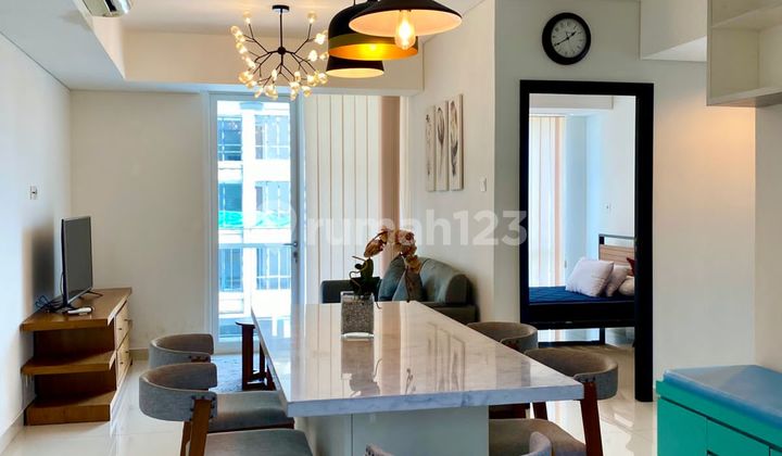 Apartemen Aspen 2 BR unit hoek lt 25 view taman Apartemen Aspen 2 BR unit hoek lt 25 view taman