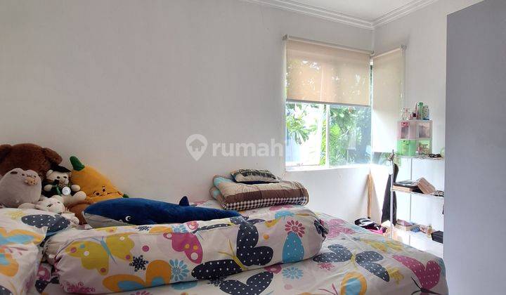 Rumah 3 Lantai Modern Minimalis Double Decker Style Dekat Mrt 2