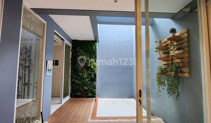 Rumah Modern terawat siap huni dalam townhouse di sebrang citos 2