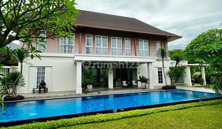 Luxurious House spec mewah bernuansa Villa di veteran  1